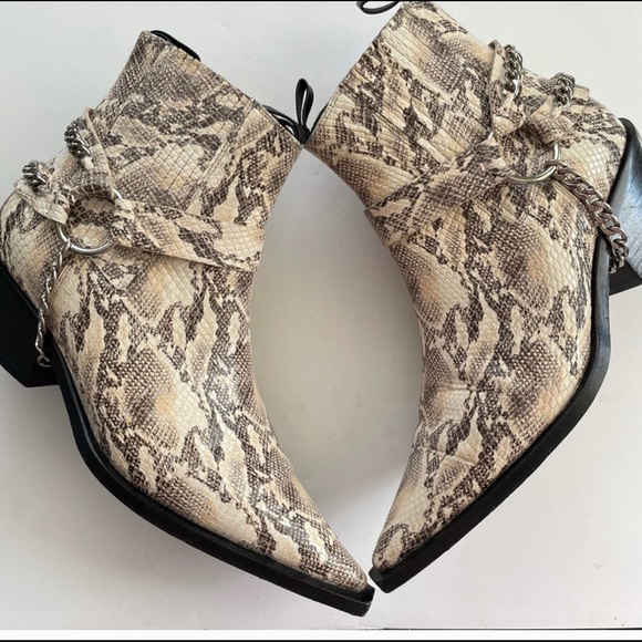 ANINE BING Harris ankle boot Harness Snake Python - Picture 6 of 10
